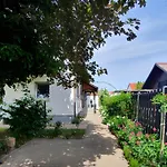 - Im Gärtle 2 * Niederrotweil